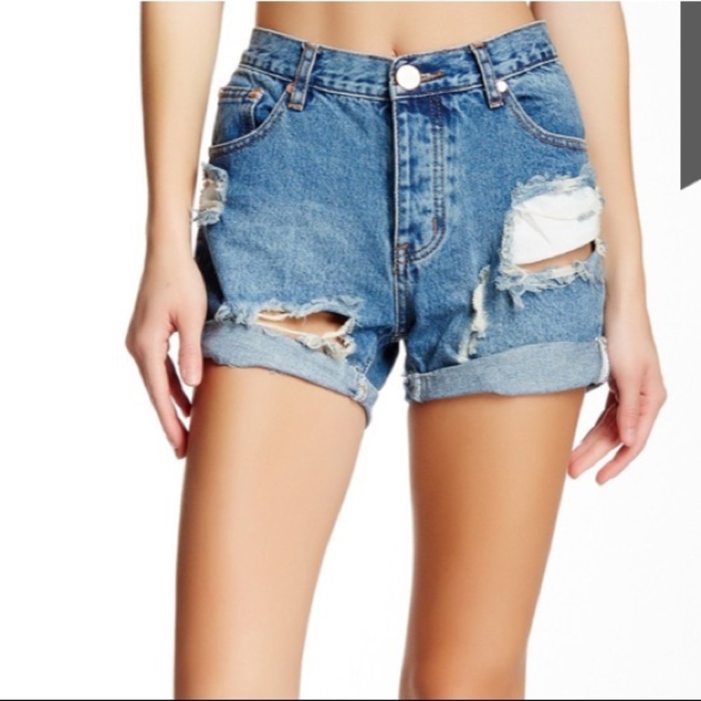 One Teaspoon denim shorts size 29 chargers